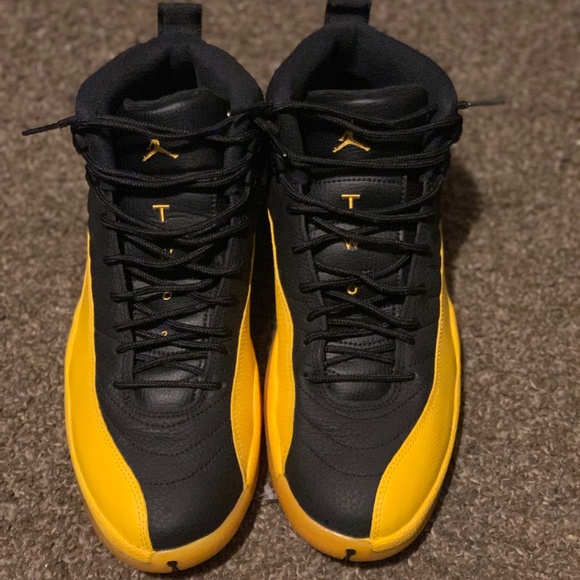 Air Jordan University Gold 12 - Picture 3 of 4